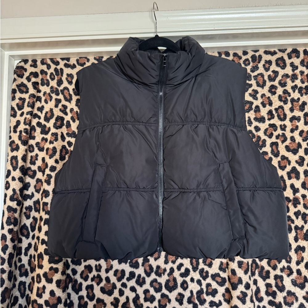 Black Puffer Vest for Women